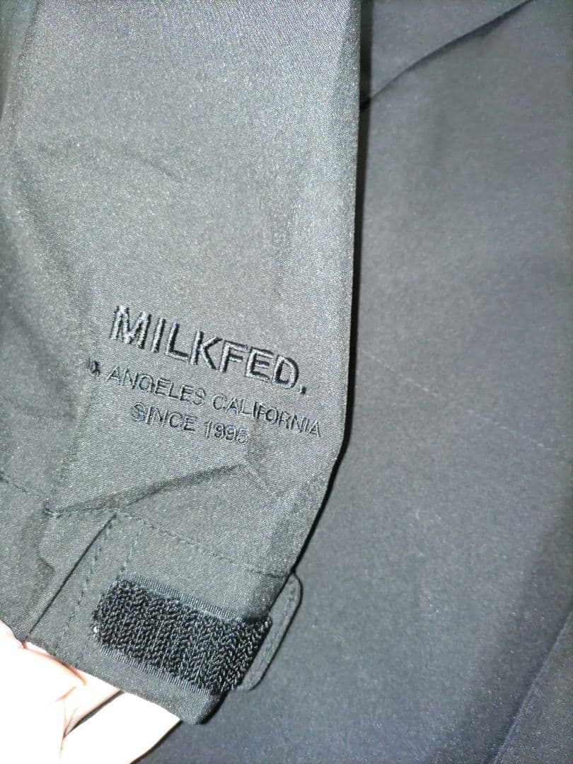 マウンテンパーカー ミルクフェドMILKFED BACK LOGO M黒 未使用