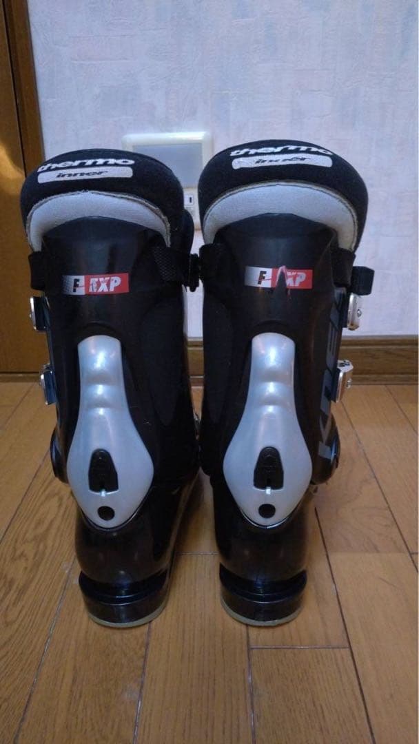 KNEISSEL スキーブーツ　26cm