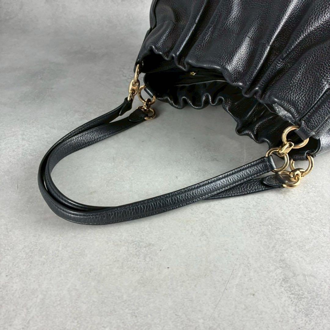 ✨極美品✨コーチ　マヤ　ショルダーバッグ　肩かけ　巾着　ギャザー　レザー　黒