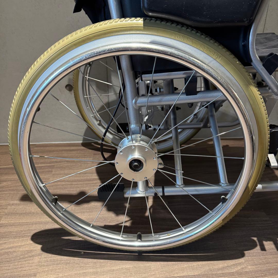 世界最小クラス 自走用車椅子 Swany Mini シルバー 2016年製 中古