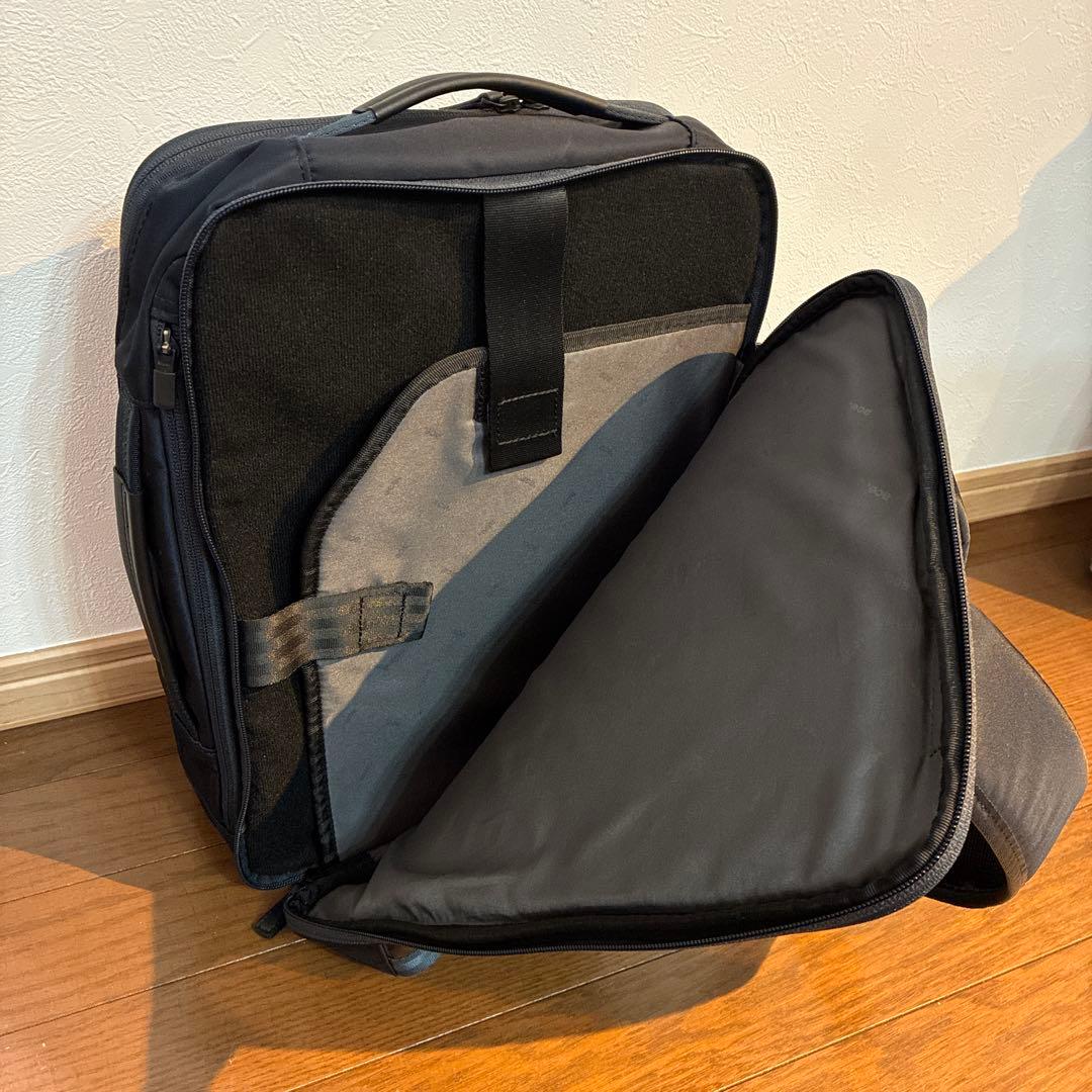 【美品】エースジーン ガジェタブル-R 14.0インチPC収納可 A4対応