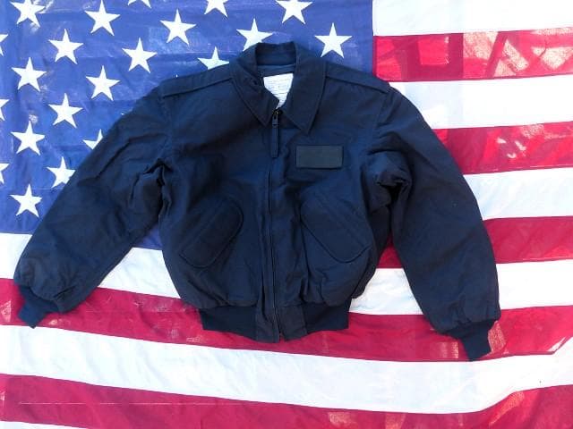 希少90s 米軍実物 米空軍 セキュリティーポリスウィンタージャケット M 02