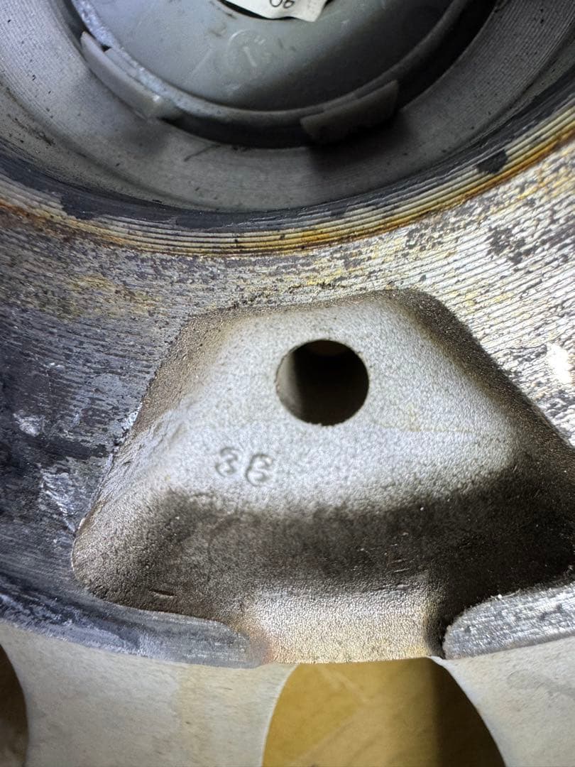 ロクサーニ・マルチフォルケッタ　20インチ　4本