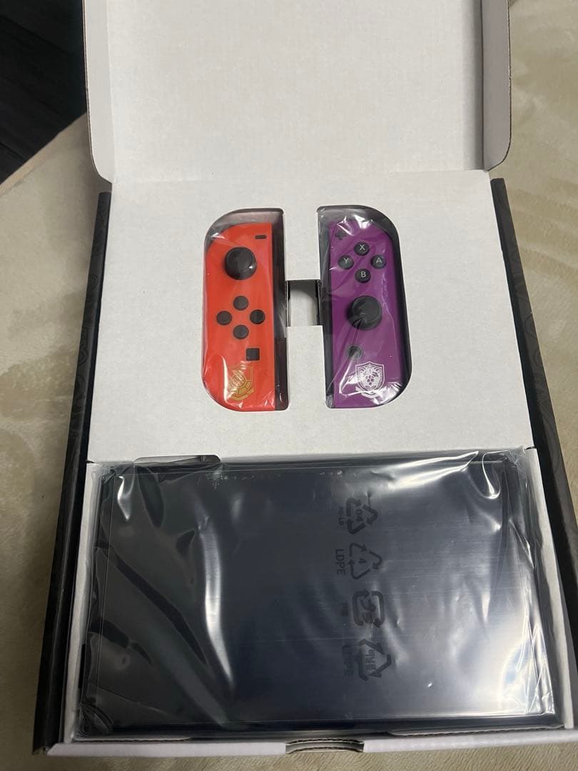 Switch Nintendo Switch 有機ELモデル スカーレット・バ…