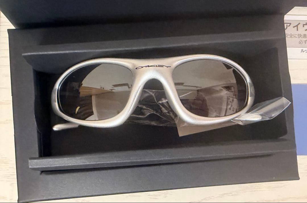 オ*ン様 OAKLEY MUZM STRAIGHT JACKET 99《激レア》