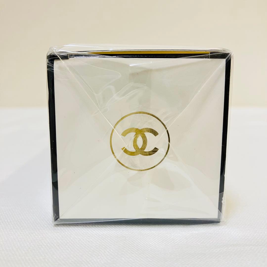 新品未開封　CHANEL シャネル N゜19 オードトワレ　香水　100ml ②