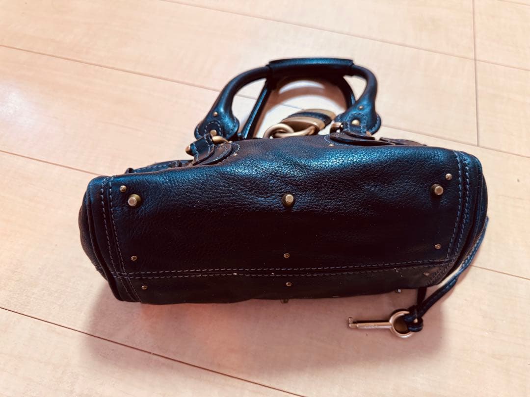 Chloe レザー ハンドバッグ ロック付き