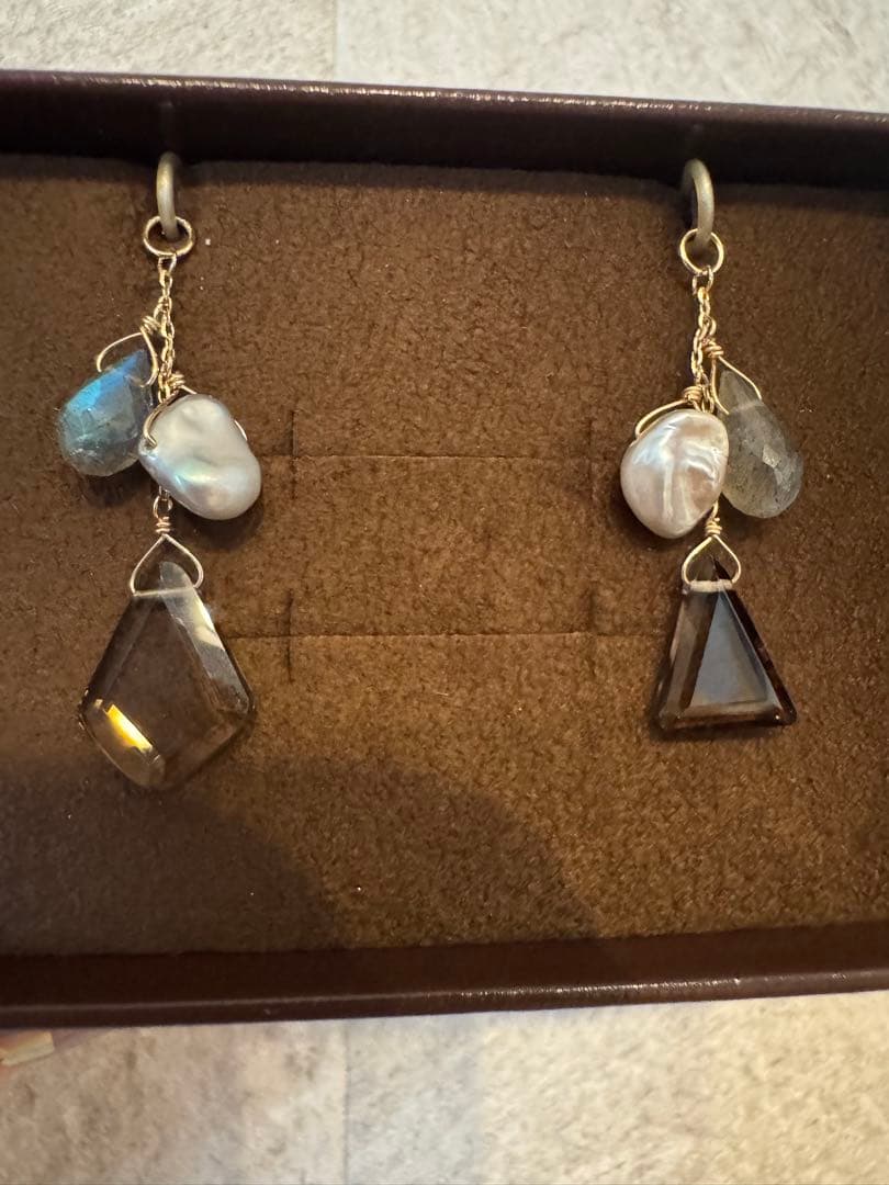 美品　agete アガット　ピアスチャーム　K10 ラブラドライト