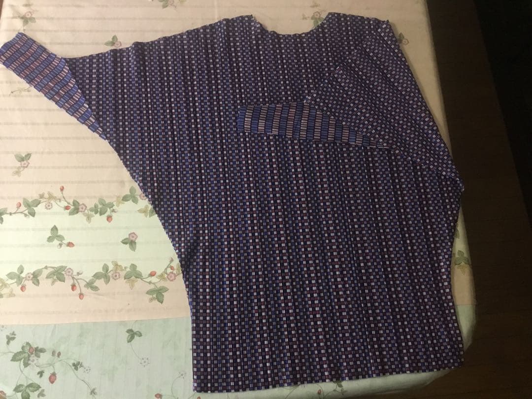 最終価格です❗️プリーツプリーズ　紫系チュニック