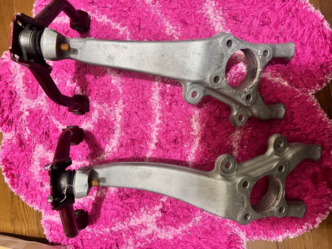 20クラウン アッパーアームショートナックル