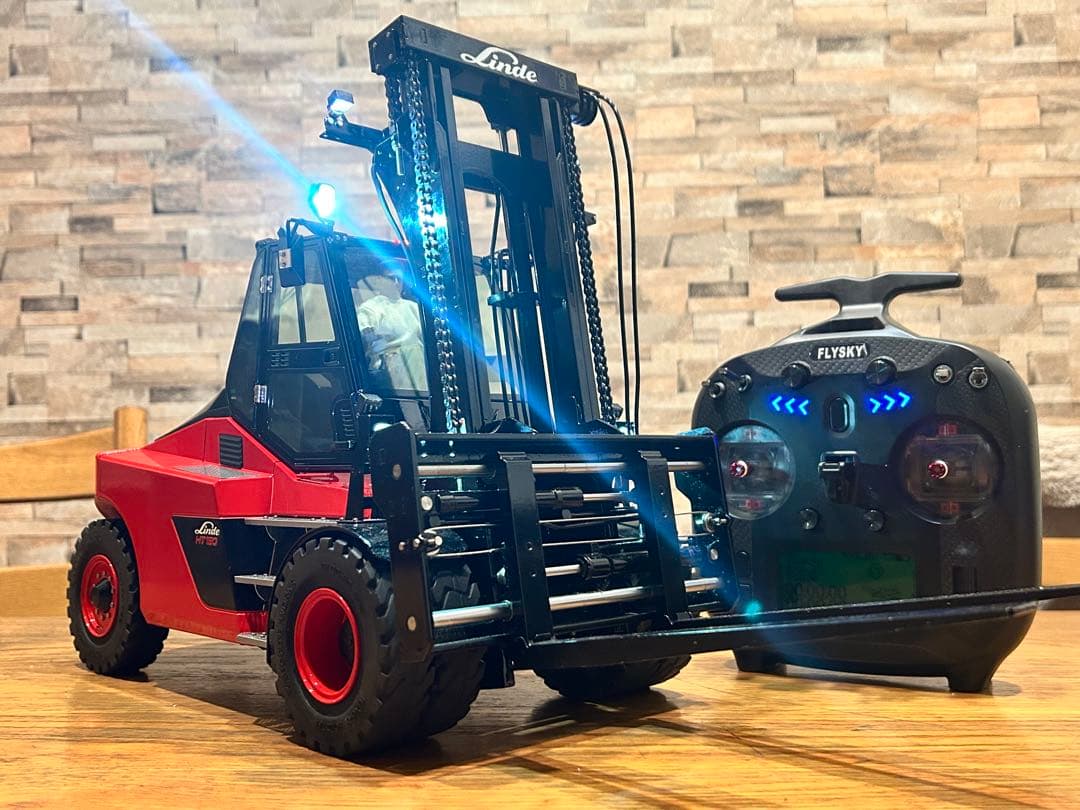 タミヤ1/14 油圧フォークリフト