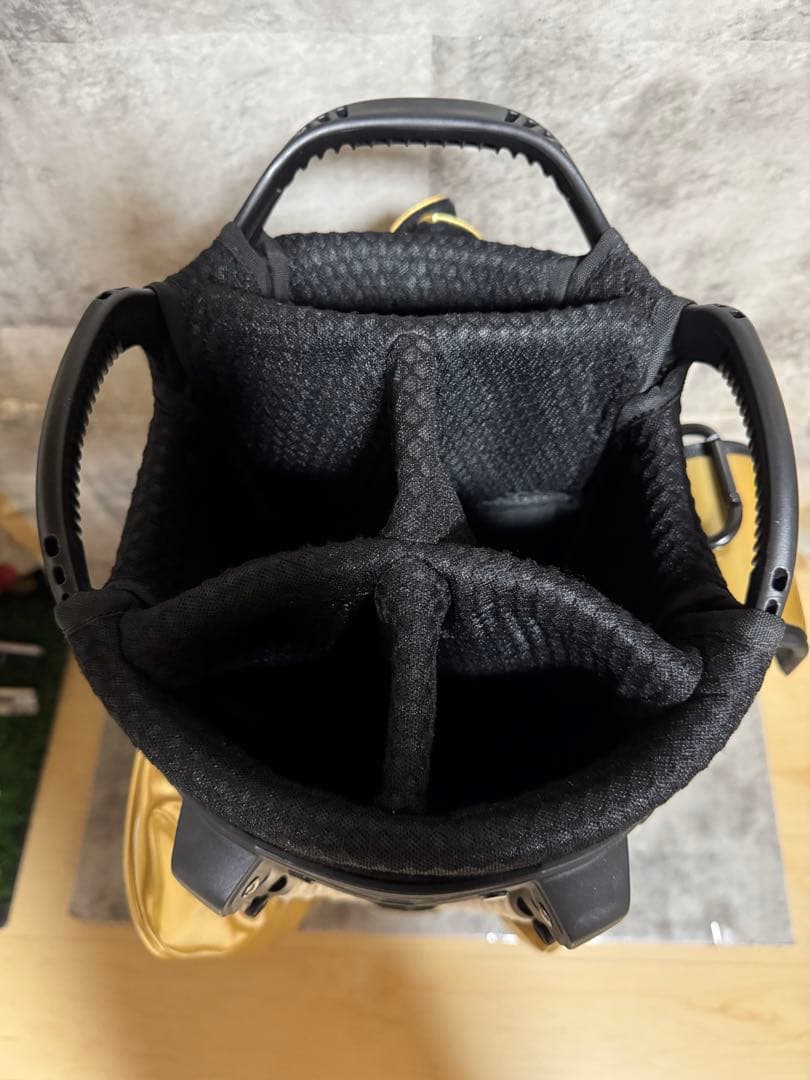 MASTER BUNNY EDITION ゴルフスタンドキャディバッグ ゴールド