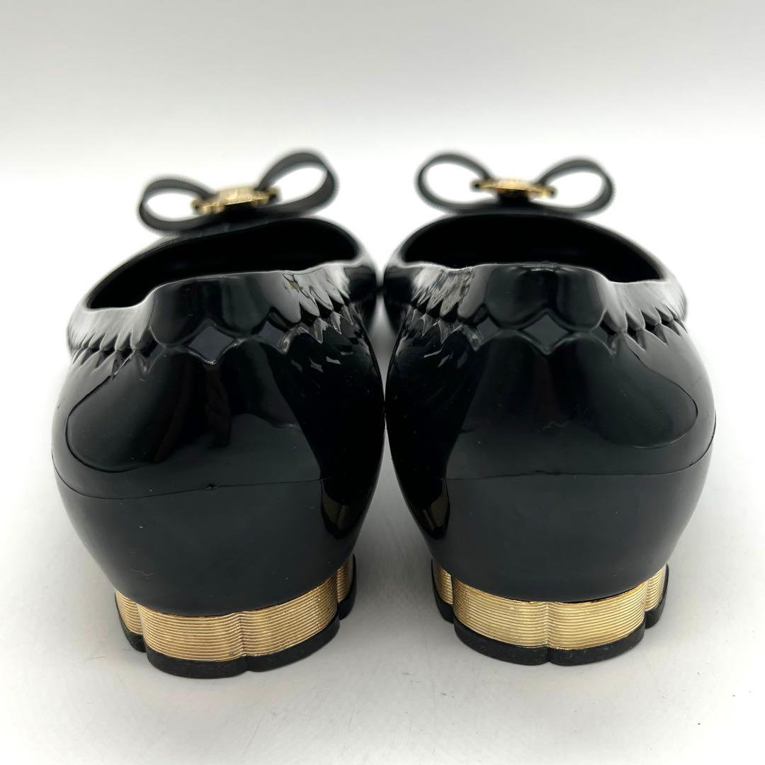 良品　フェラガモ　パンプス　JELLY ラバー　ヴァラリボン