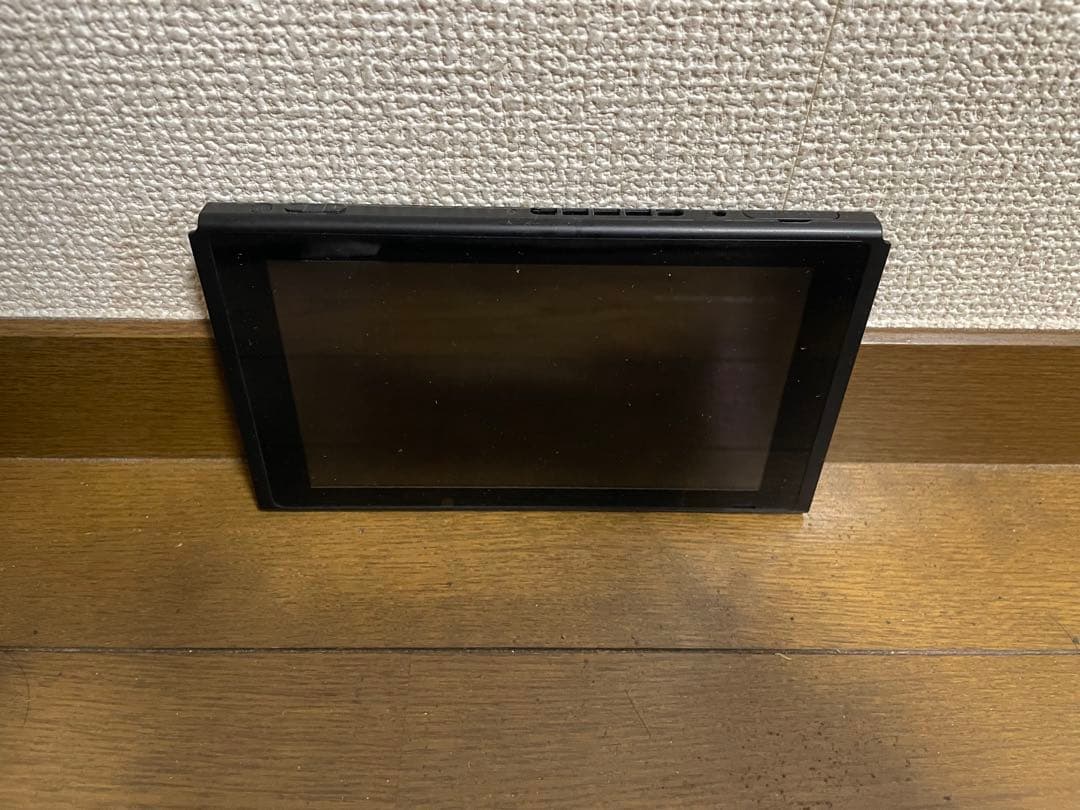 Nintendo Switch 本体 初期化済み　付属品・ジョイコン付　即発送