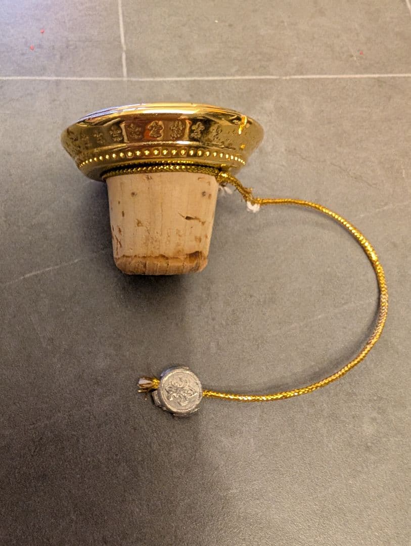 レミーマルタン　ルイ13世　バカラクリスタル　空き瓶　観音開き