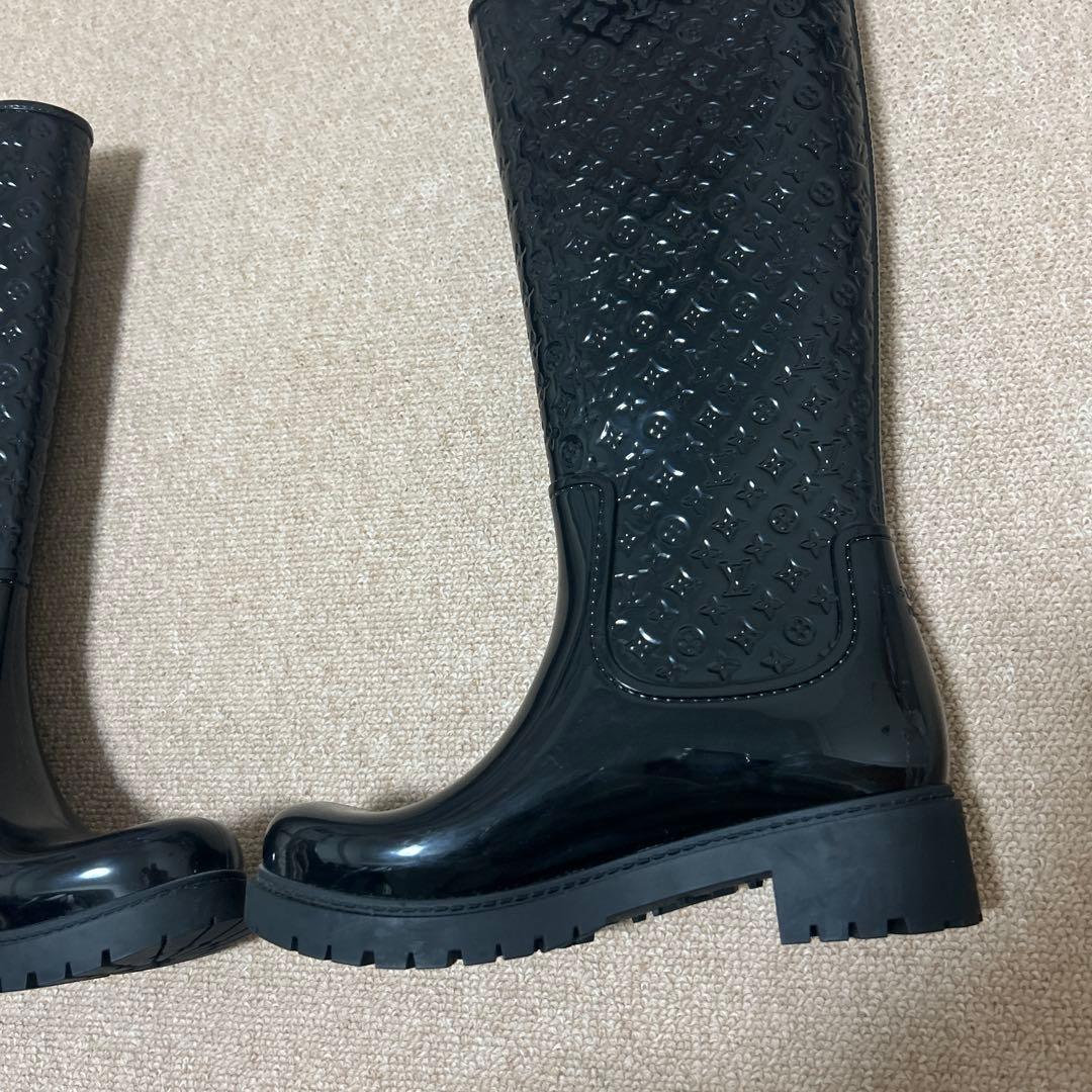 新品未使用 ルイヴィトン ブラックラバー長靴 ロゴ入り