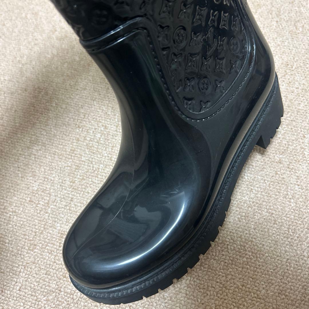 新品未使用 ルイヴィトン ブラックラバー長靴 ロゴ入り