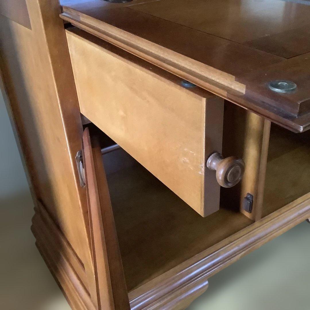 木製ライティングビューロー