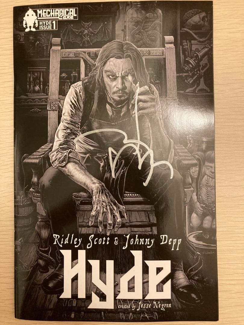 ジョニーデップ　直筆サイン入り　Hyde