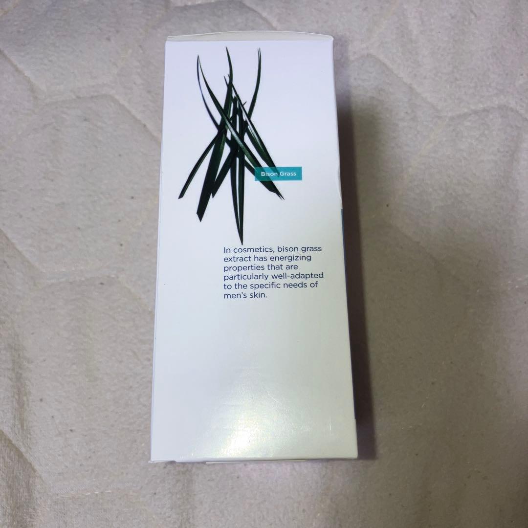 クラランス　メン エッセンシャルズ ギフトセット