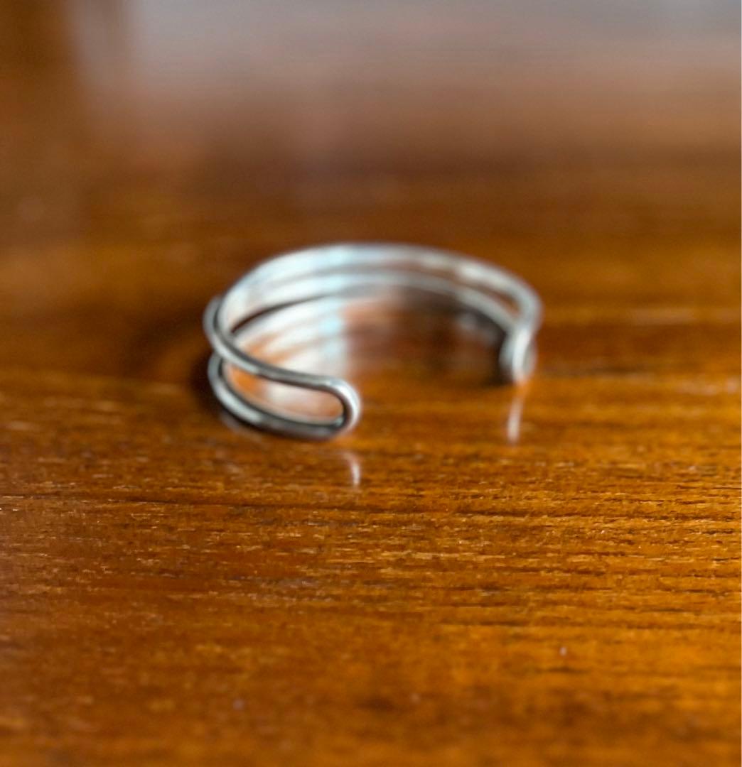 ティファニーTIFFANY&CO. ダイアゴナル カフ　バングル