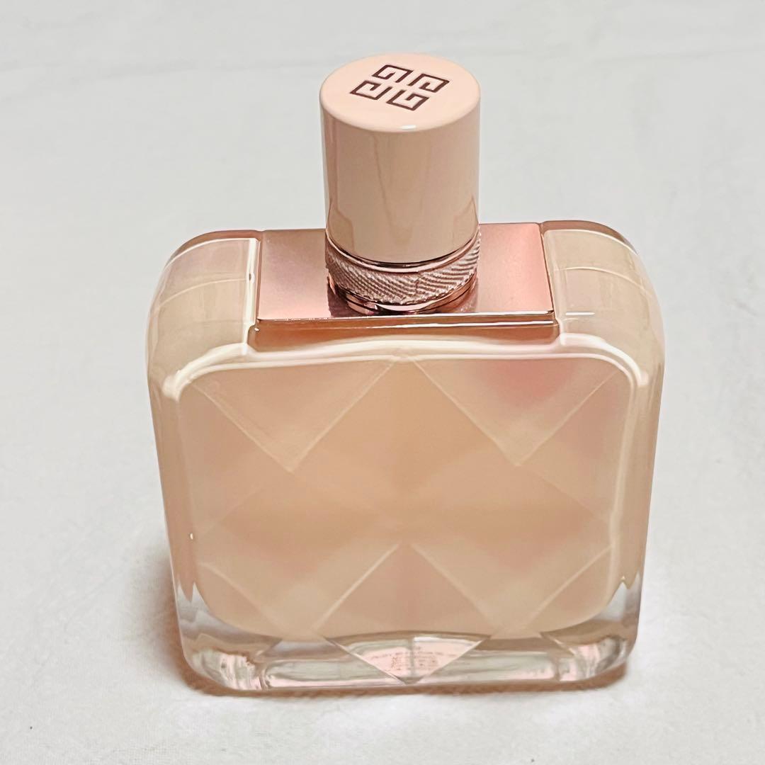 GIVENCHY イレジスティブル オーデパルファム ヌードベルベット