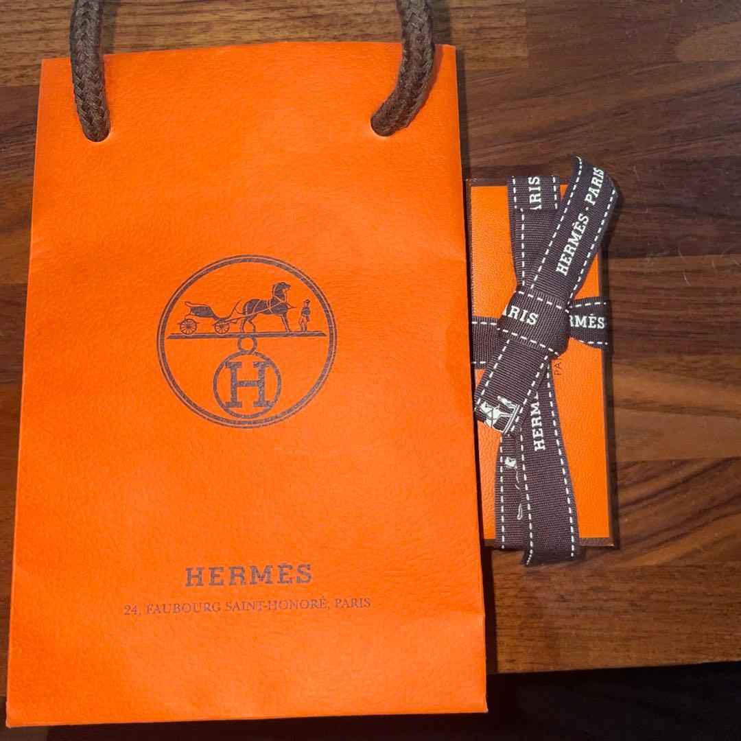 エルメス　リップバーム