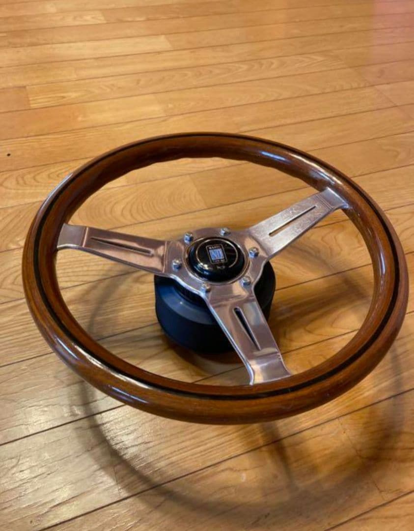 正規品 ナルディ クラシック ウッド 32.5パイ nardi ステアリング