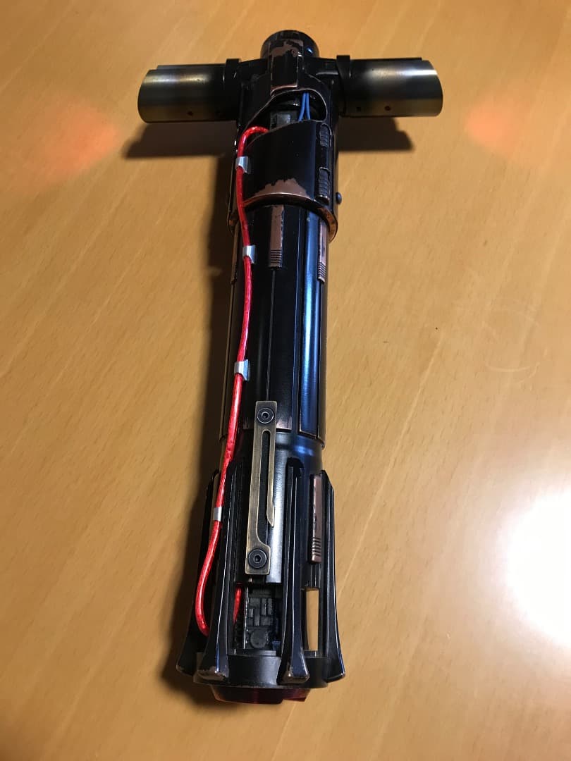 カスタムライトセーバー　クロスガード　カイロレン　kr