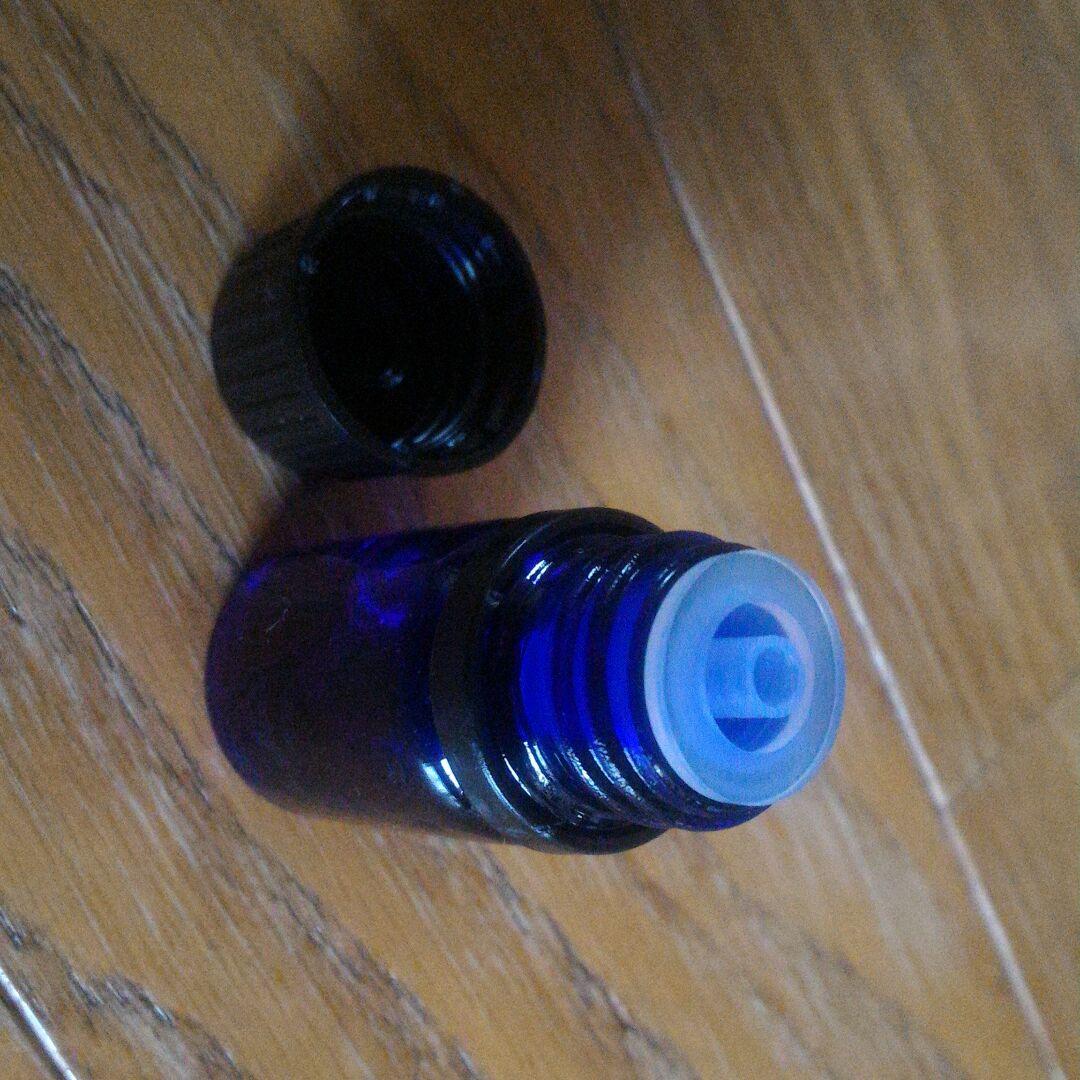 遮光瓶　クラフト用　アロマ　香水