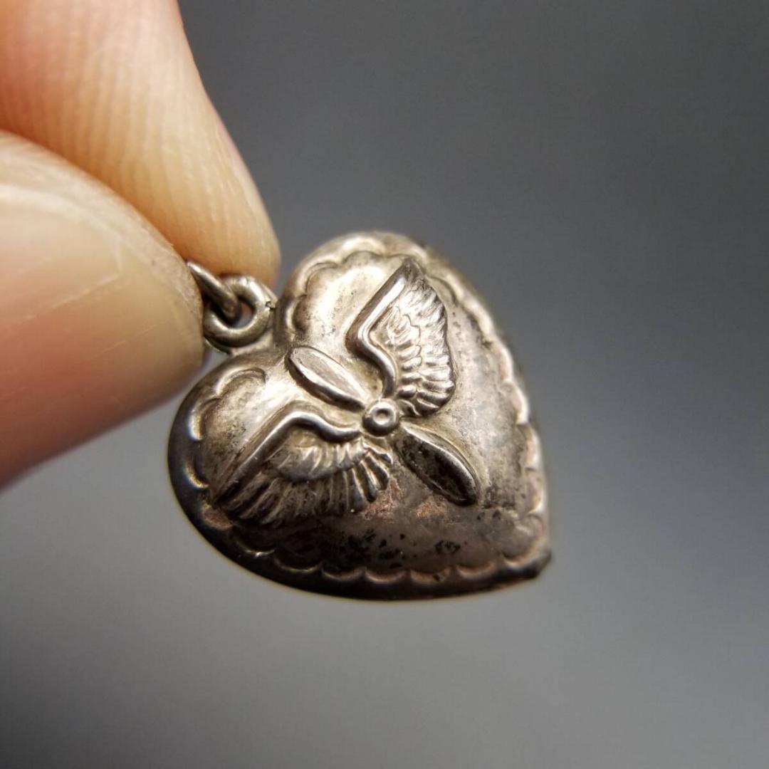 WWII期 ヴィンテージ スウィートハートジュエリー Prop & Wings