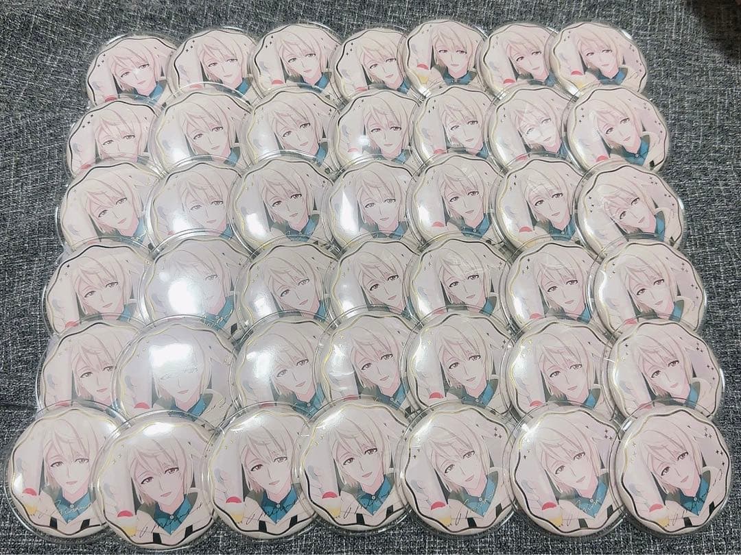 棗巳波 ラビチューブ 缶バッジ