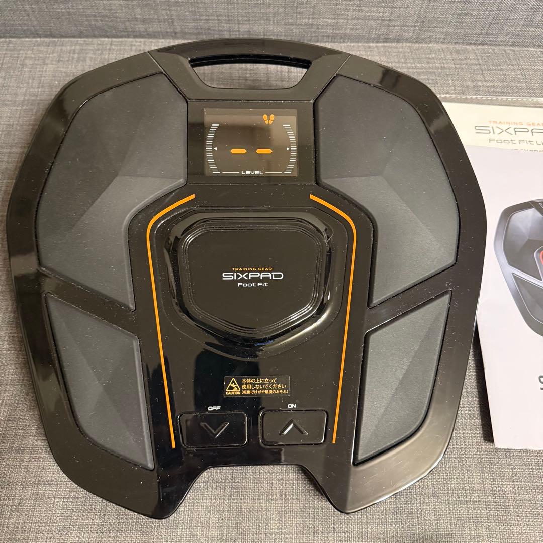 SIXPAD Foot Fit EMS + フットローラー付き