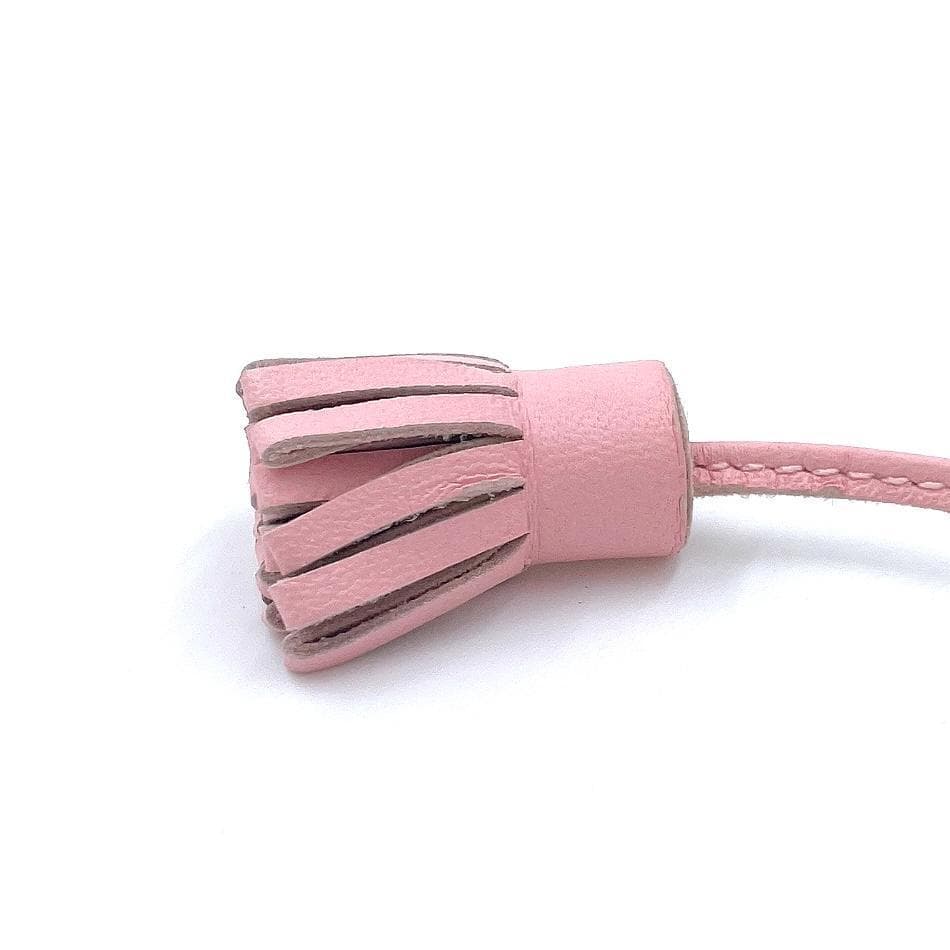 ■極美品■ エルメス カルメンチータ レザー チャーム 栞 レディース ピンク