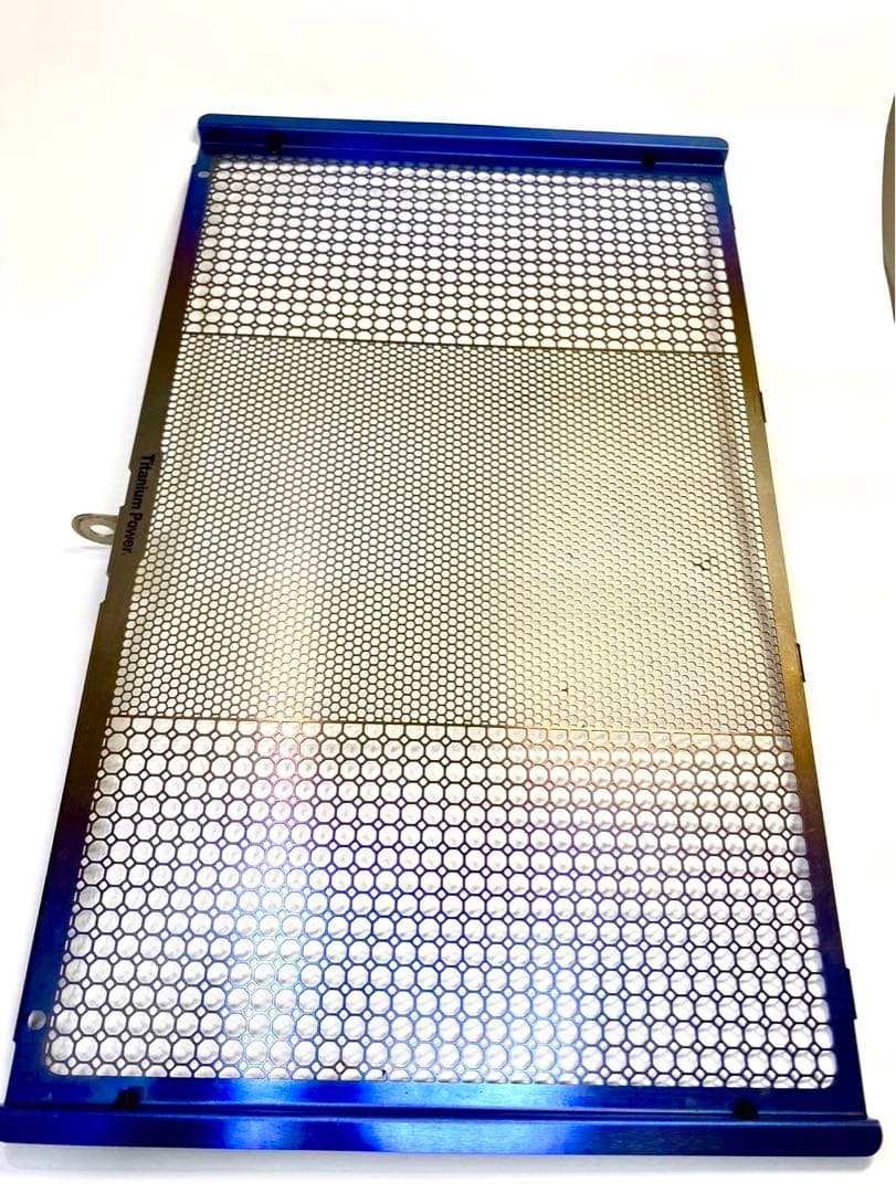 Z900RS チタニウムパワー　チタンメッシュラジエターコアガード