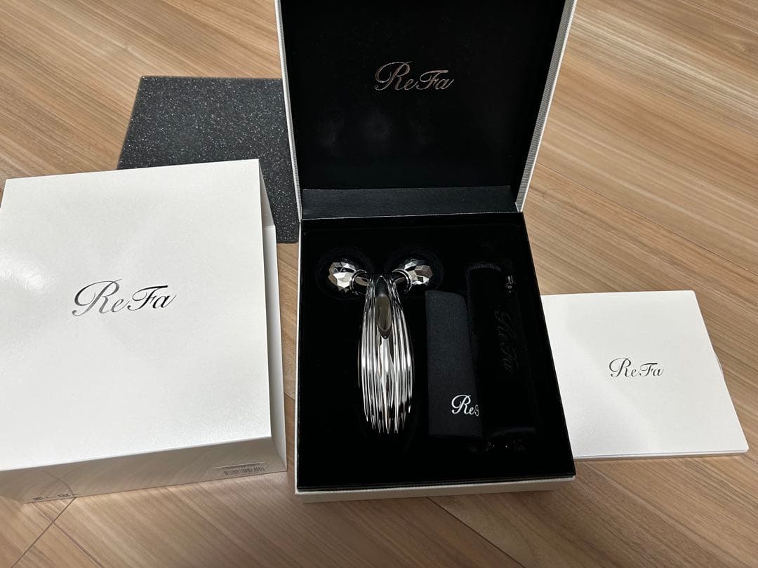 【Dプライス】新品　正規品　ReFa CARAT RAY