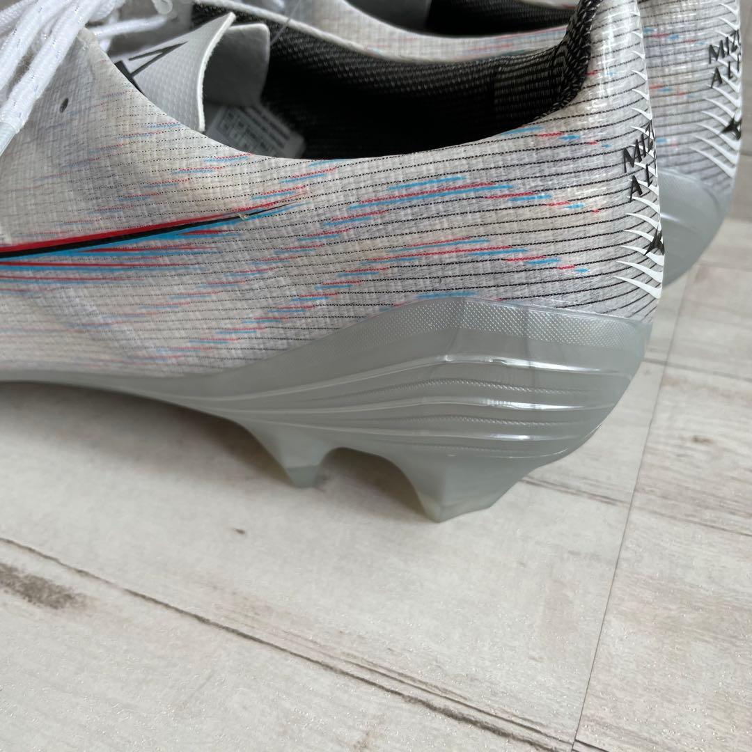 新品 ミズノ アルファプロ 28cm サッカースパイク 白 オールラウンド