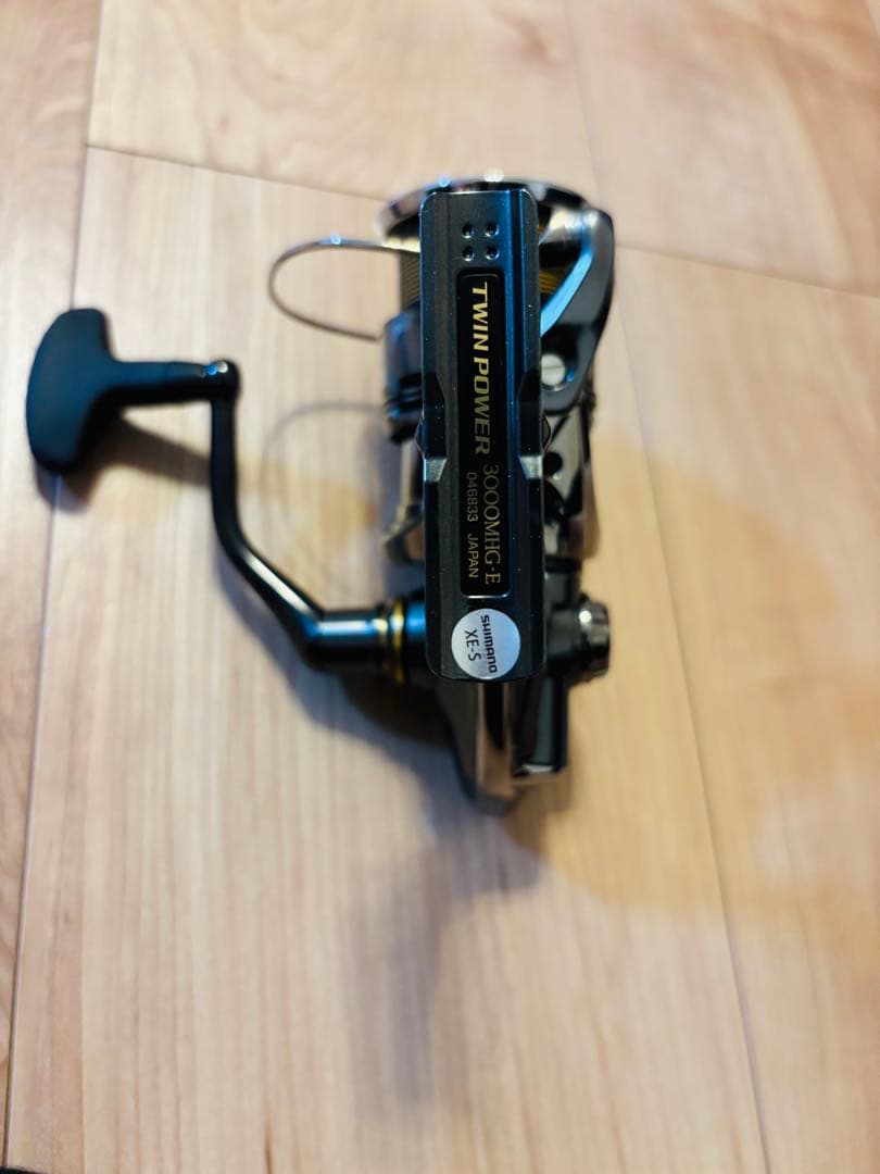 極美品　シマノ　現行ツインパワー　3000MHG
