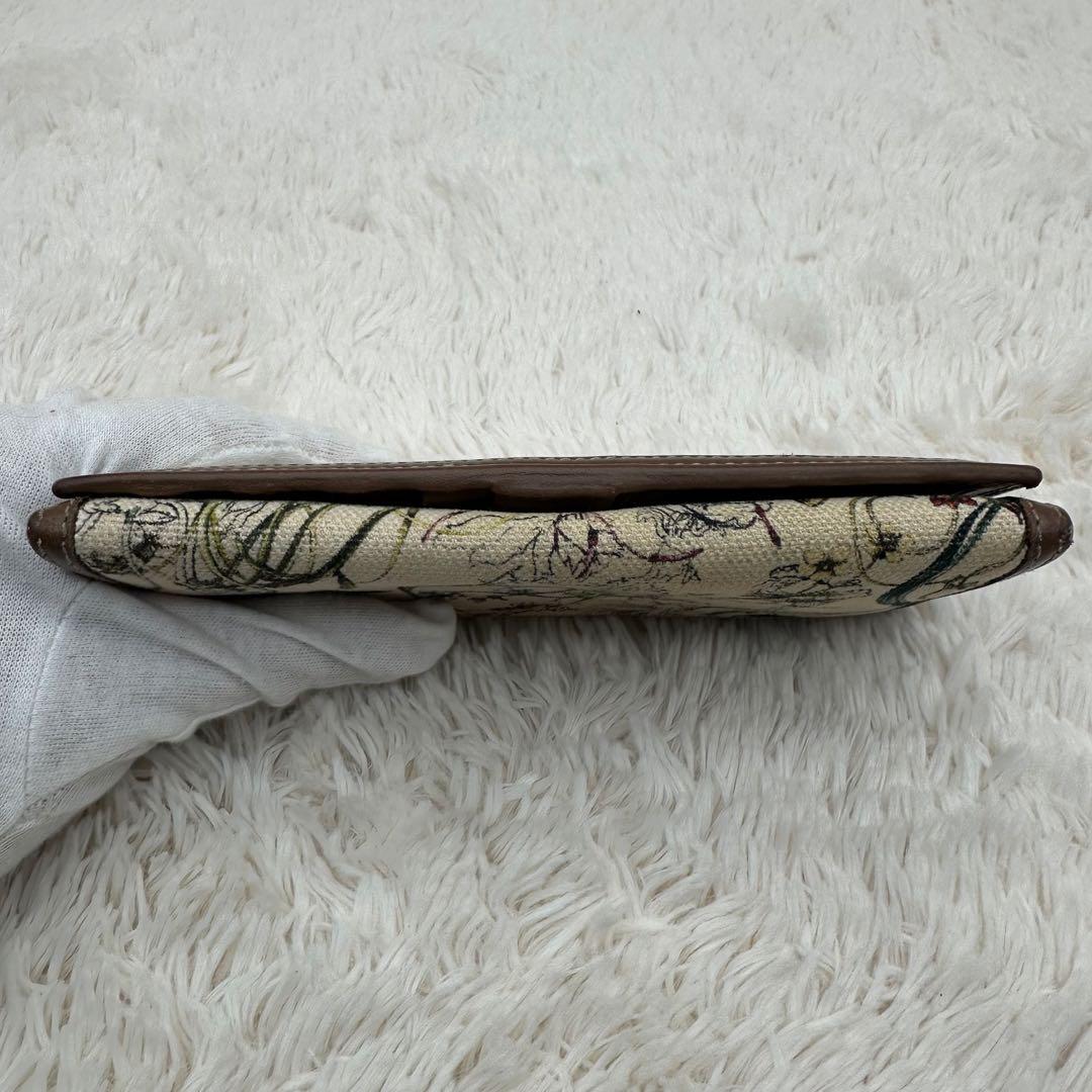 ✨箱あり✨美品　グッチ　長財布　二つ折り財布　フローラ　キャンバス　茶色　白