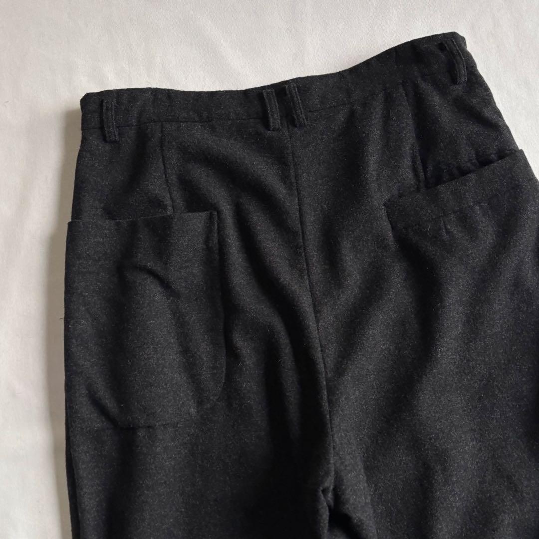 パンツ Dulcamara asymmetry pocket wool slacks