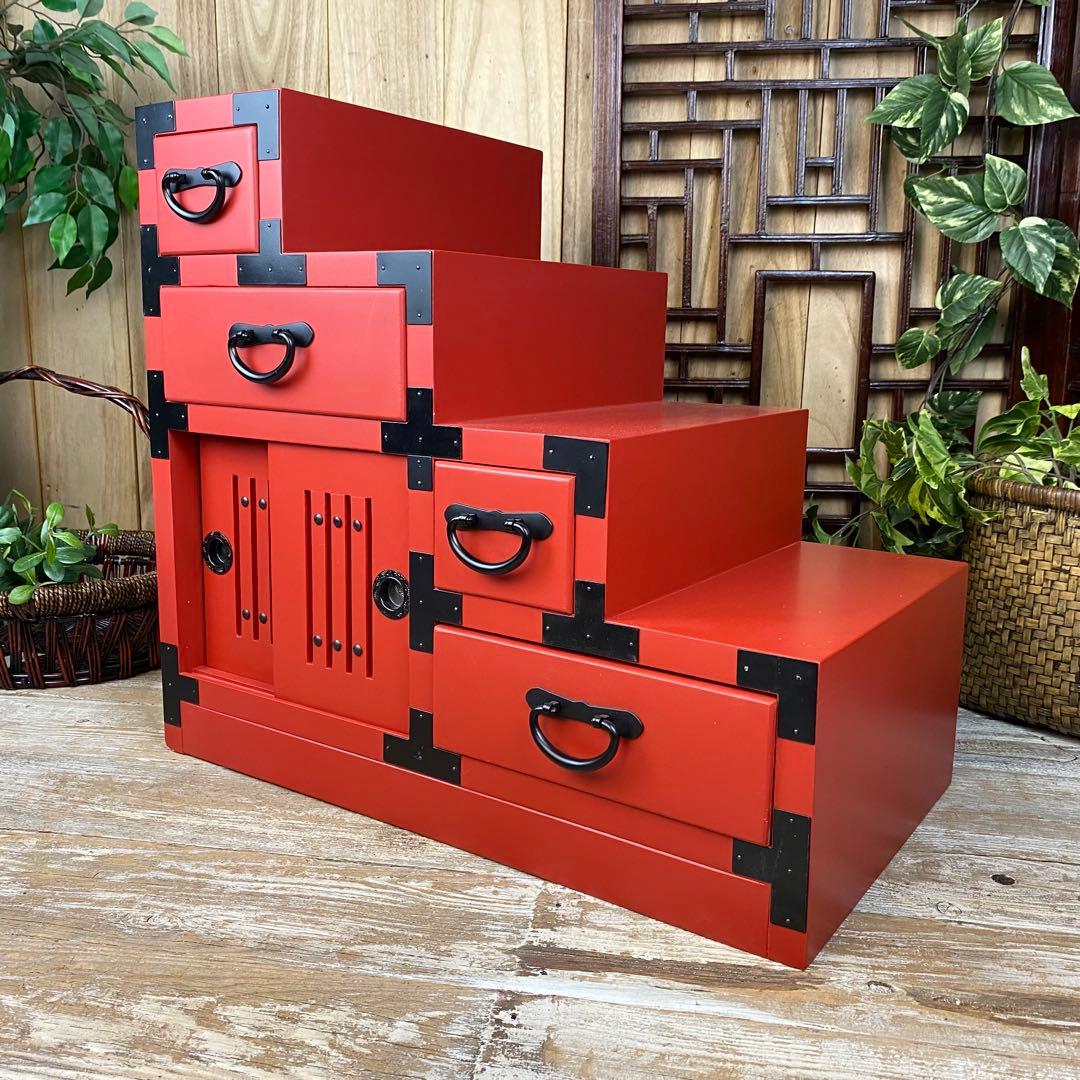 在庫処分セール！民芸家具引き戸付き階段箪笥右下がり朱色木製桐材無垢チェストタンス