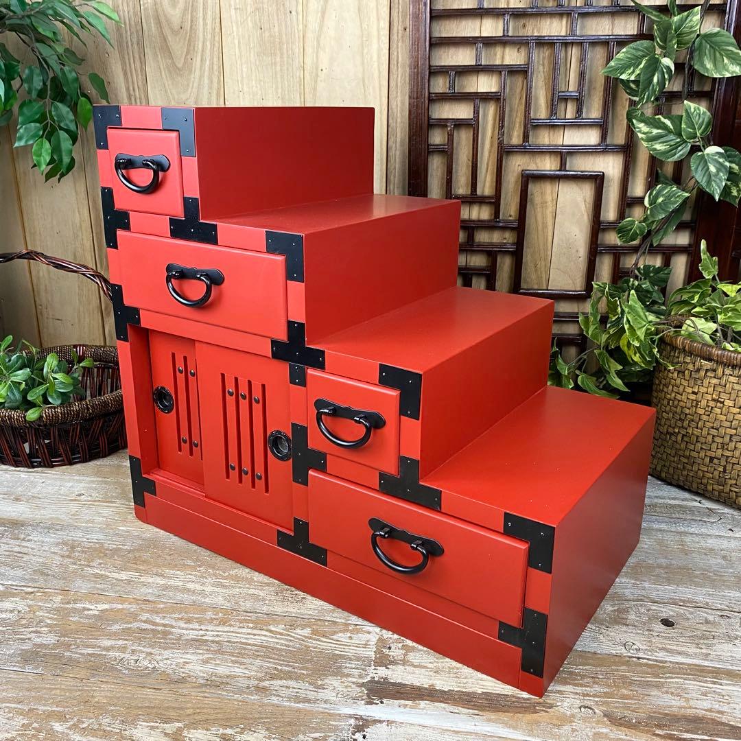 在庫処分セール！民芸家具引き戸付き階段箪笥右下がり朱色木製桐材無垢チェストタンス