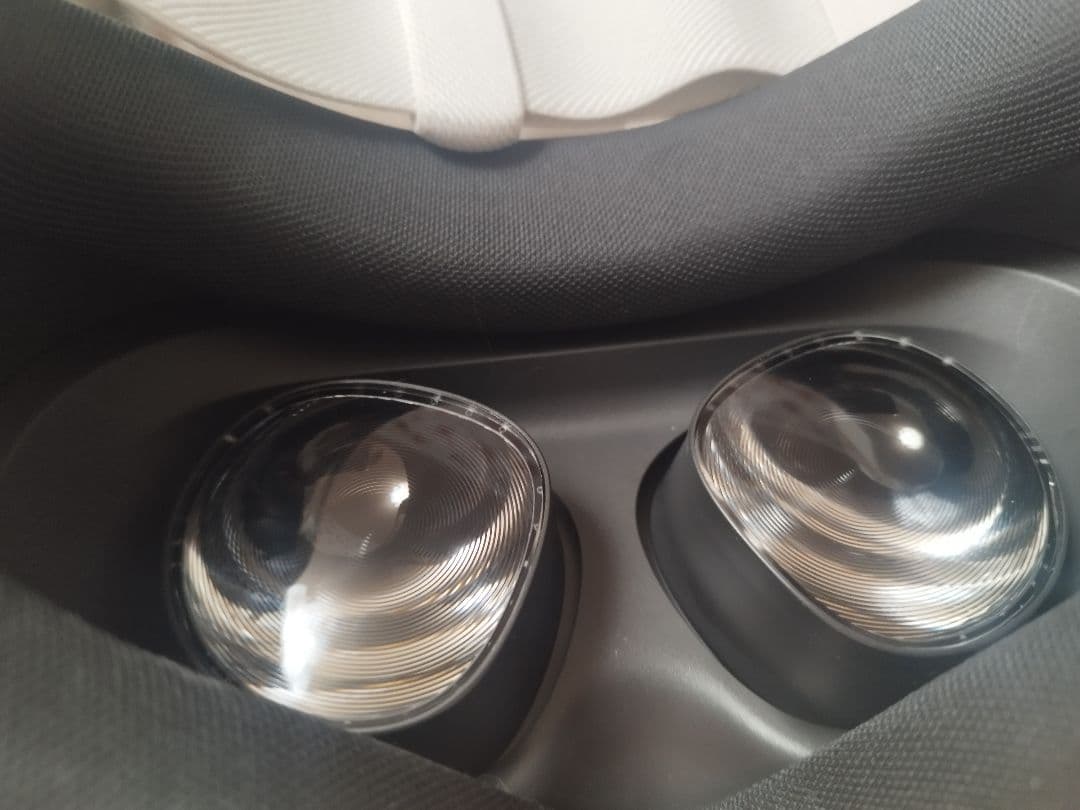 【美品】 Quest 3S 128GB VRヘッドセット