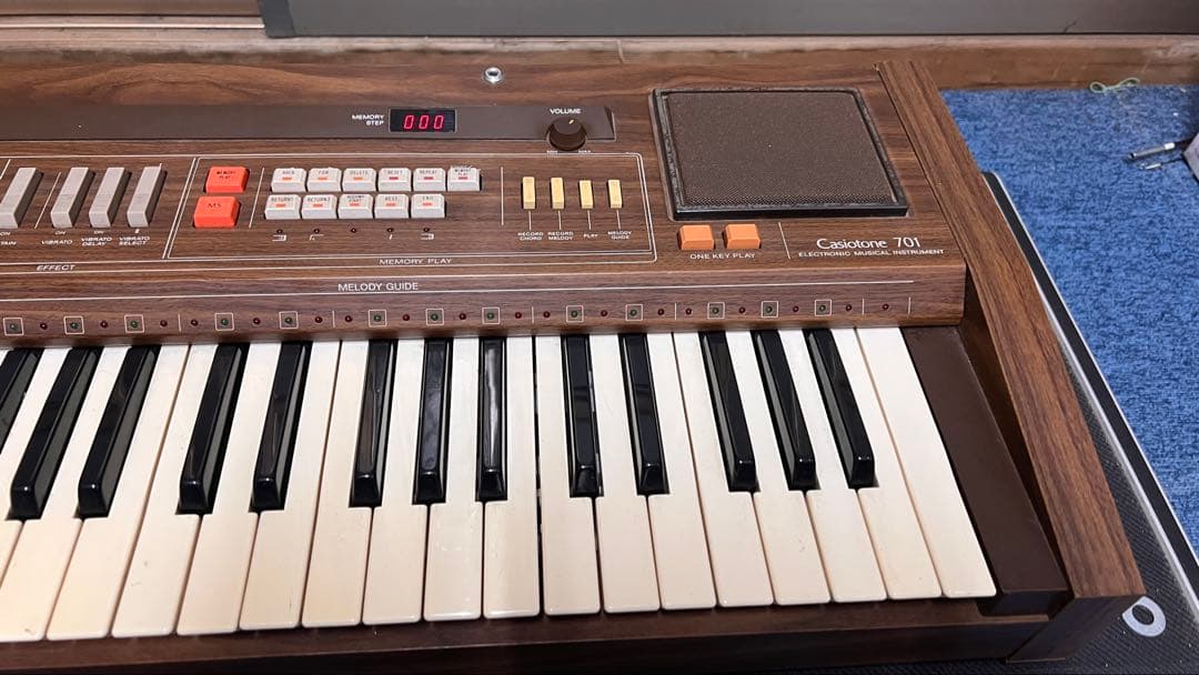 送料込! CASIO カシオトーン CT-701 キーボード　電子ピアノ 701