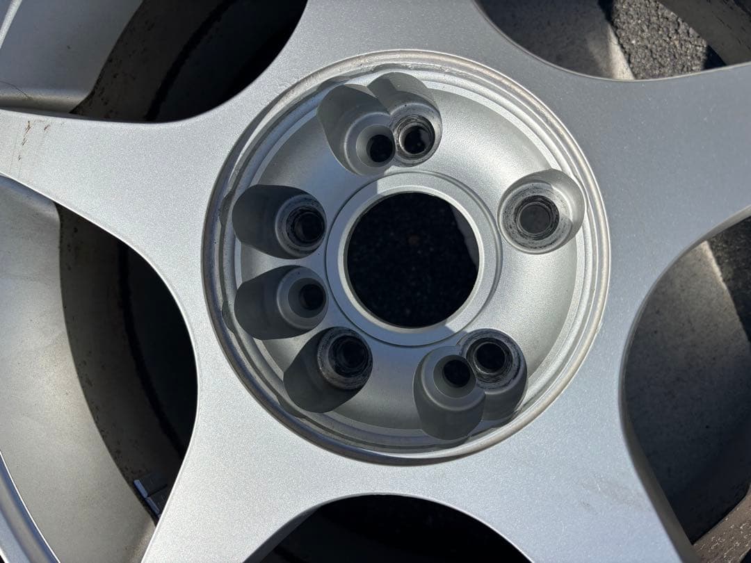 17インチ トーヨータイヤ スタッドレス　アルファード20系30系 中古