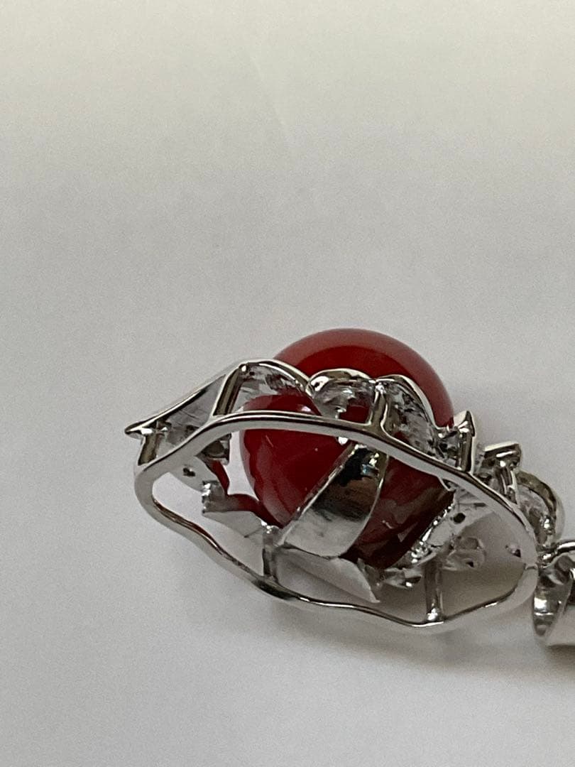 天然珊瑚ペンダントヘッド　18 k