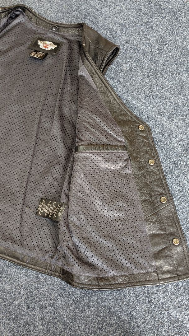 【美品】ハーレーダビッドソン の本革ベスト