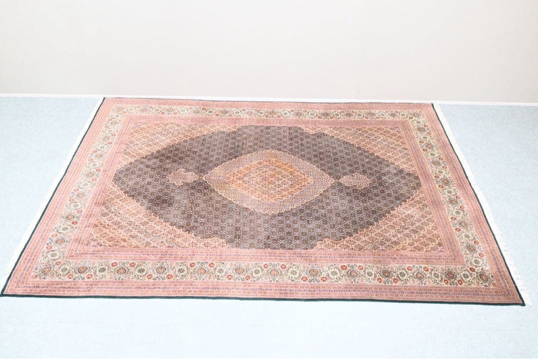 【美品】 ペルシャ絨毯 手織り Tabriz タブリーズ メダリオン柄