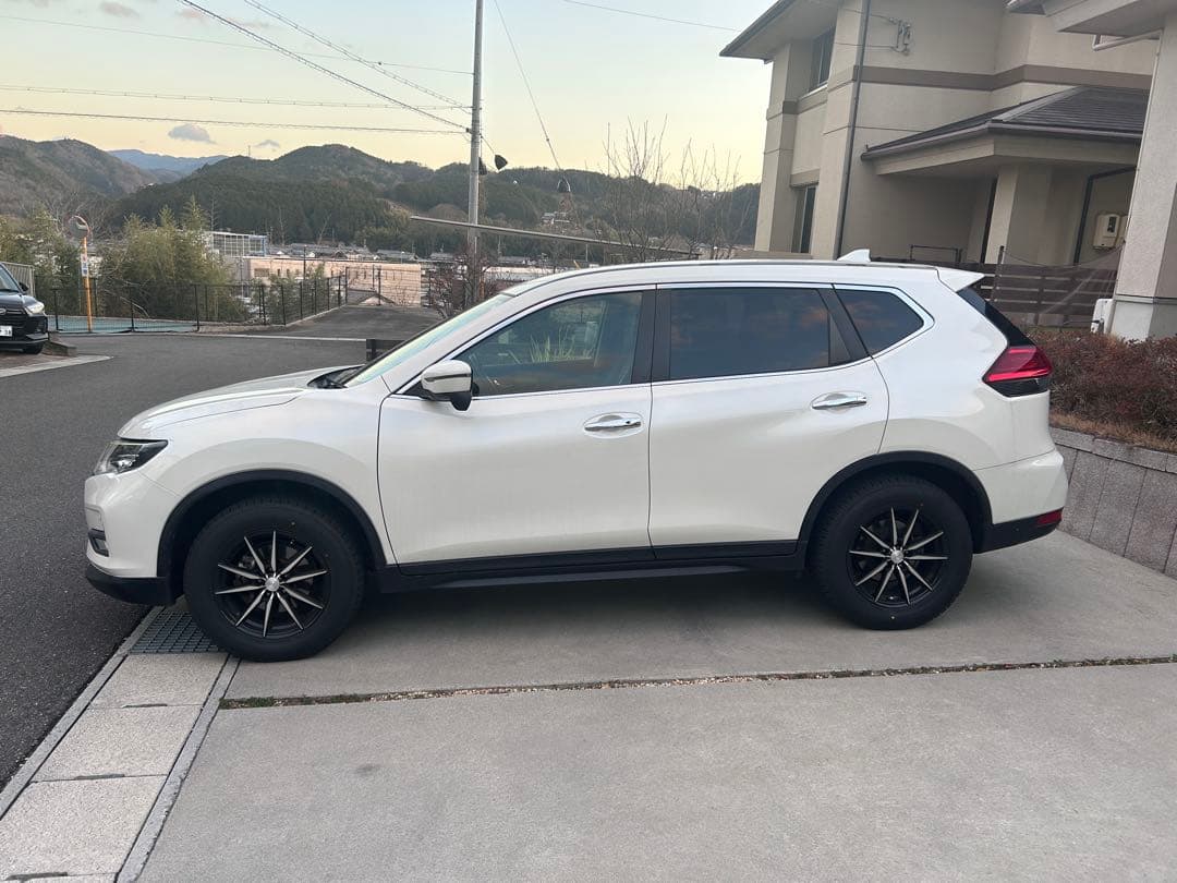 225/65R17 スタッドレス•ホイール４本セット(24年製造)