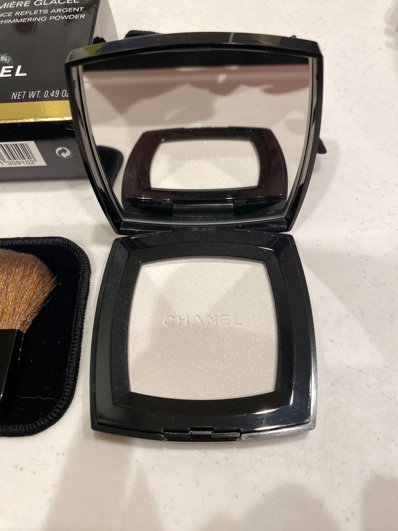 シャネル プードゥル ルミエール グラッセ